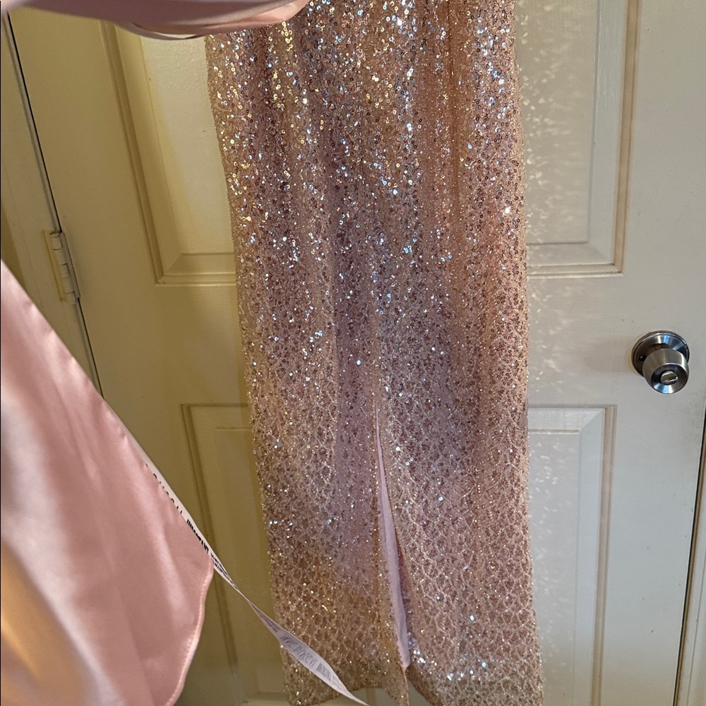 MAC DUGGAL
Pink Strapless Embellished Gown With Back Bow Detail - Picture 12 of 17